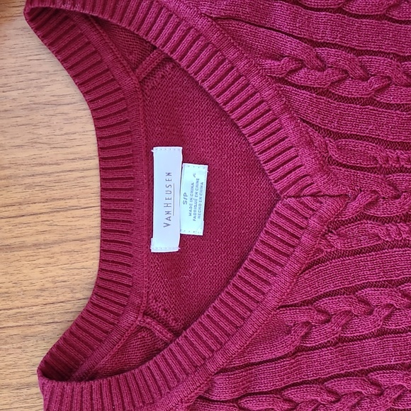 Van Heusen Hot Red Sweater - Picture 3 of 5